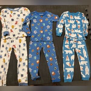 Bundle of 4/4T Carters Kids Pajamas Sets